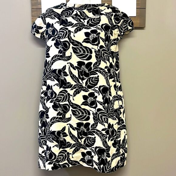 GAP Maternity Black and Cream 1/2 Button Down Floral Linen Smock Dress- Small - Picture 4 of 12